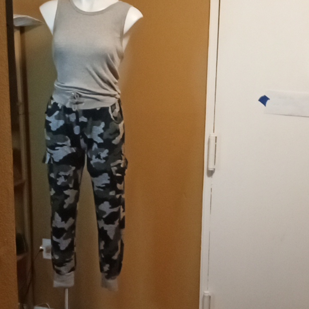 Grey Tank & camo cargo pants